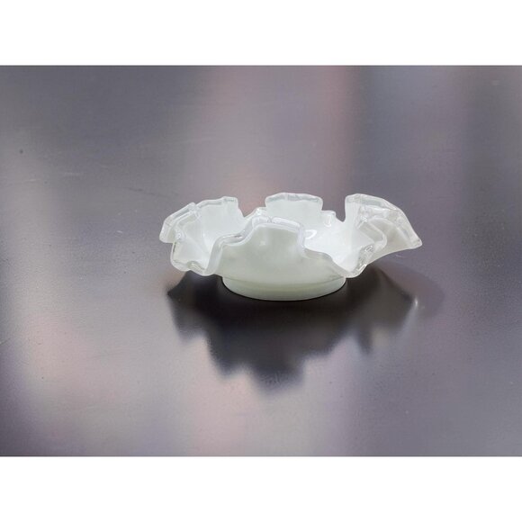 Vintage Fenton Silver Crest White Milk Glass Ruffled Edge Bowl Decorative Center - Picture 5 of 13